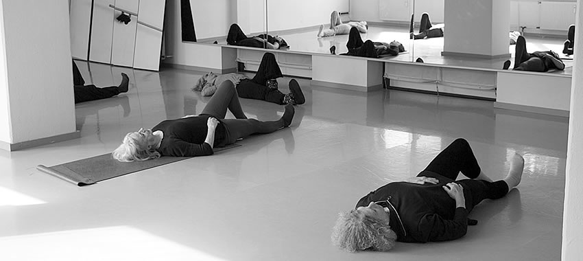 Floor Barre Aim Tanzprojekt Munchen Tanzschule Tanzstudio